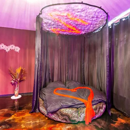 Wellness Mit Whirpool, Sauna * Gelsenkirchen